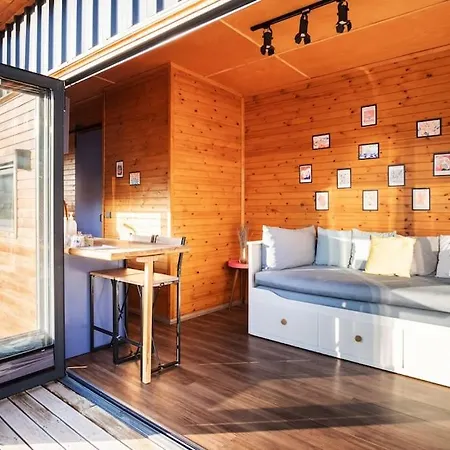 Alley Tiny House 费特希耶