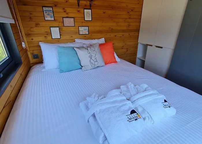 Alley Tiny House Willa *