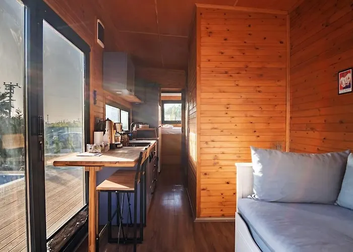 Alley Tiny House Willa *